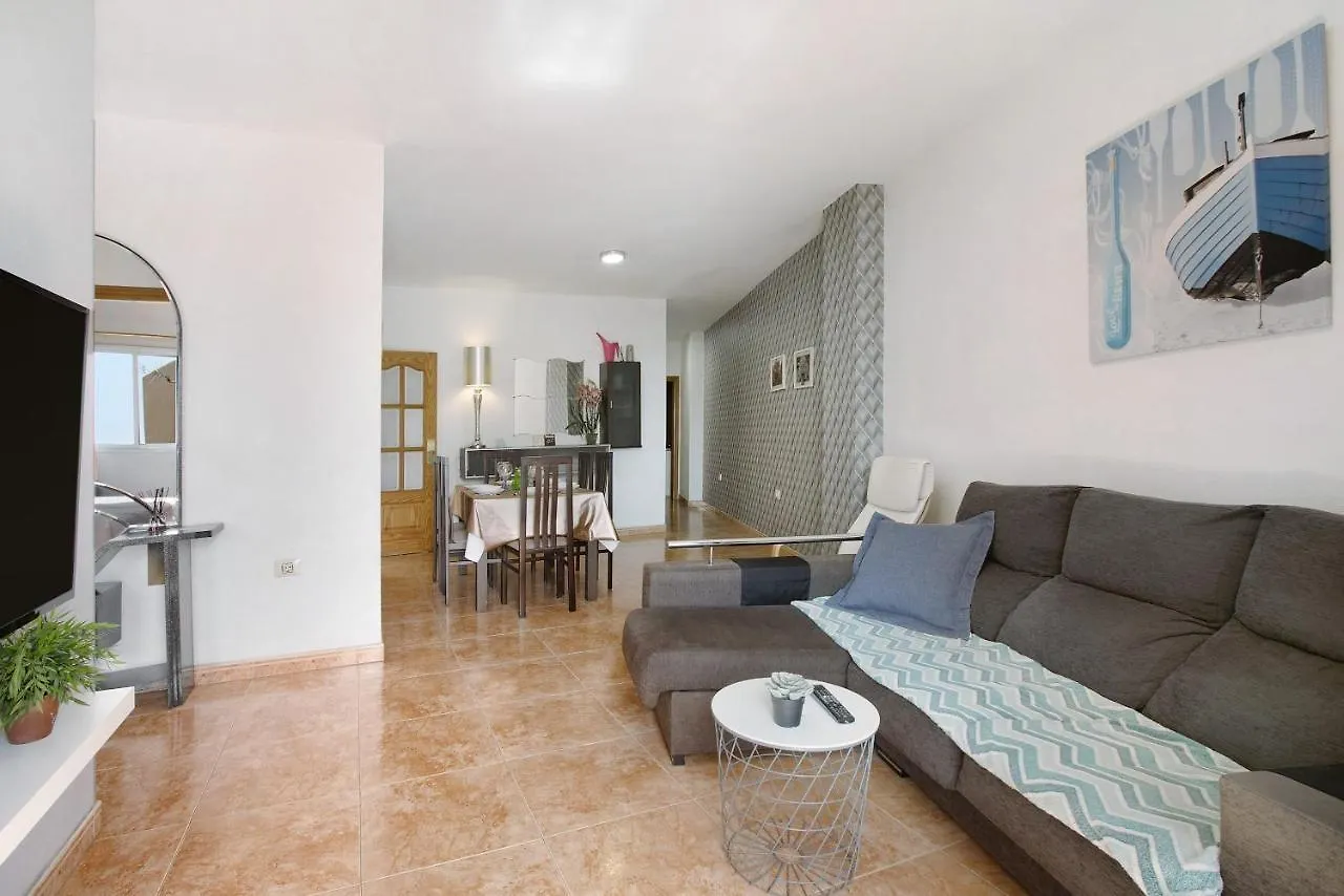 Holiday home 3 Bedroom Apartment Near Sta Cruz Santa Cruz de Tenerife Spain