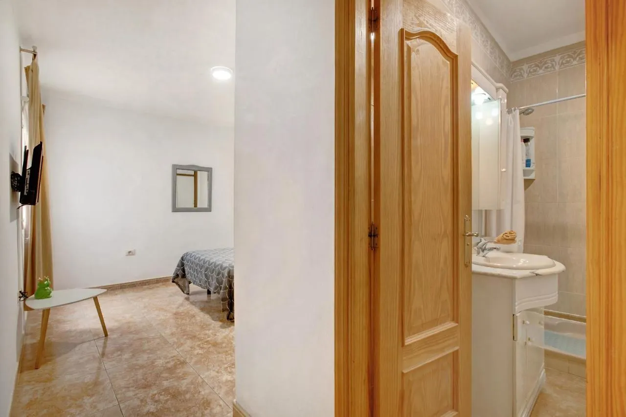 3 Bedroom Apartment Near Sta Cruz Santa Cruz de Tenerife 0*,