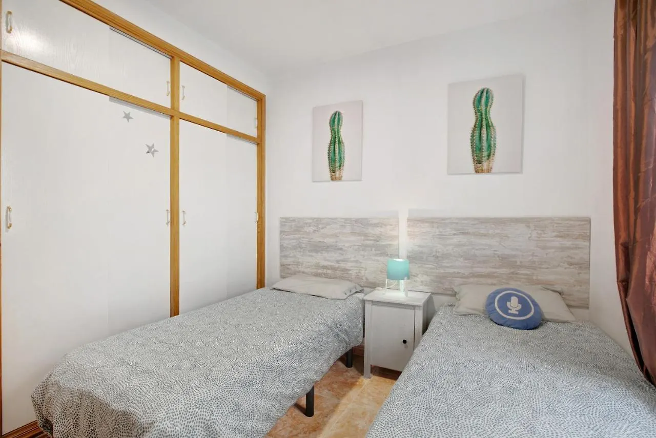 Holiday home 3 Bedroom Apartment Near Sta Cruz Santa Cruz de Tenerife